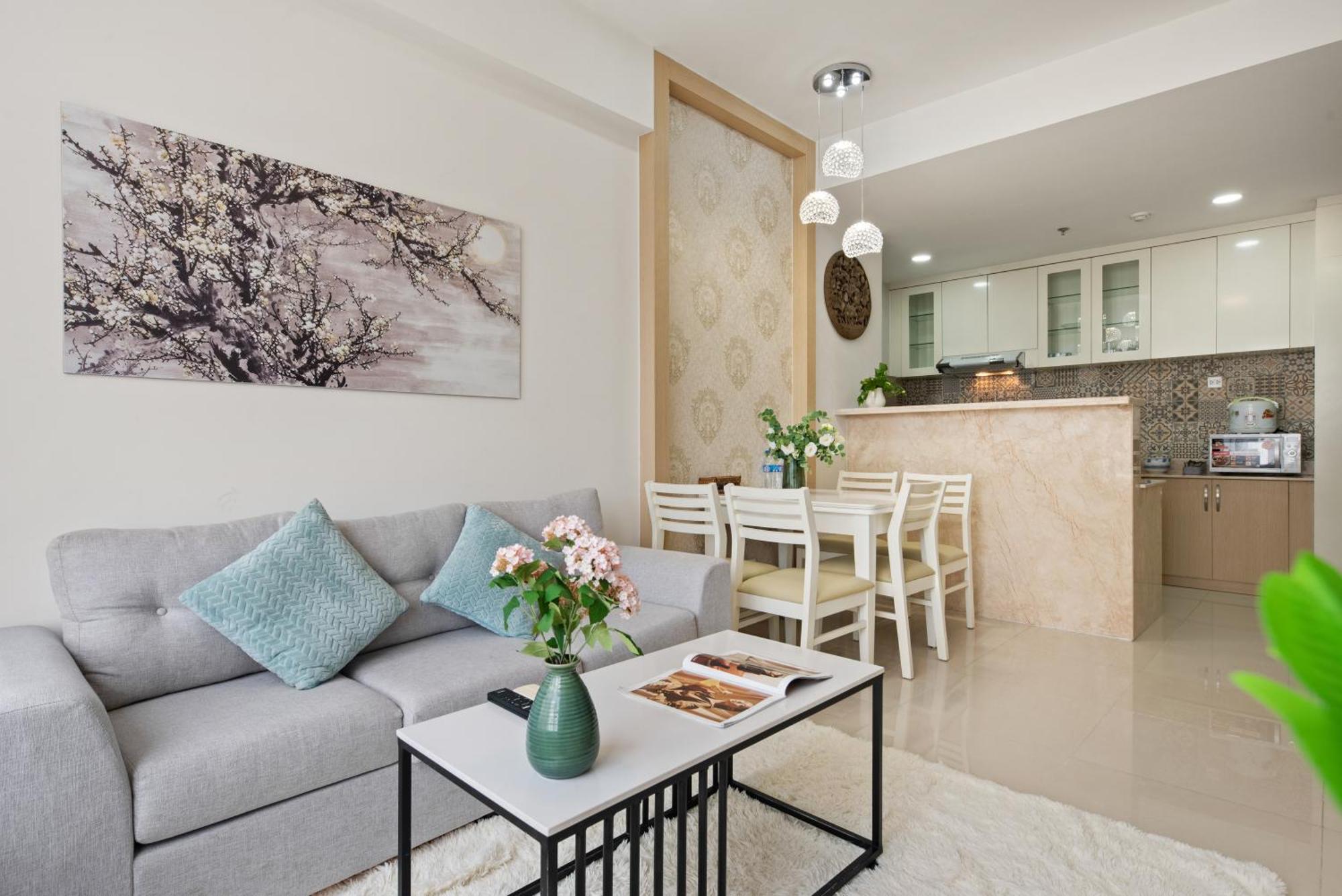 Two-Bedroom Apartment City View